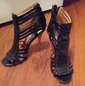 Coach great pre loved condition heels